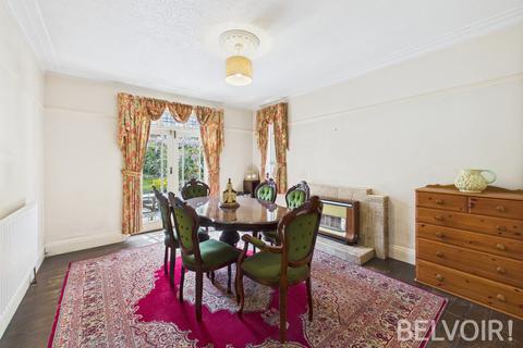 3 bedroom detached house for sale, Uttoxeter Road, Blythe Bridge, ST11