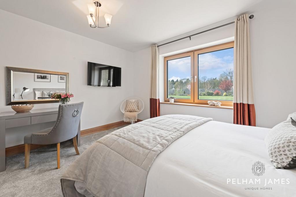 Bedroom 3, Midsummer House, Kings Cliffe