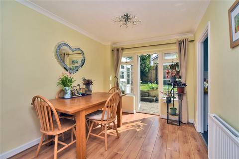 7 The Driftway, Banstead, SM7 1LX