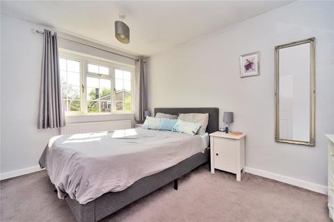 7 The Driftway, Banstead, SM7 1LX