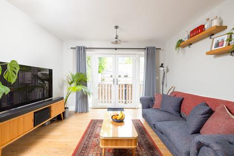 1 bedroom flat for sale, St. Johns Lane, Bristol