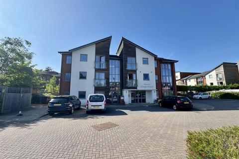 1 bedroom apartment for sale, Kings Place, Fleet GU51