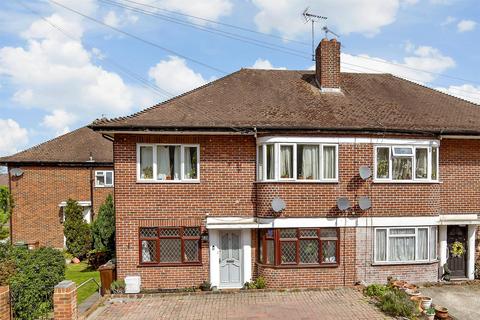 2 bedroom ground floor maisonette for sale, Falcourt Close, Sutton SM1