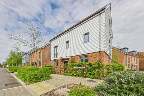 undefined, Furzelea Way, Basingstoke RG24
