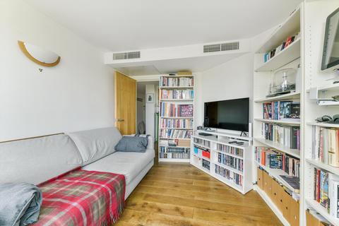 2 bedroom flat to rent, Cinnabar Wharf East, 28 Wapping High Street, Wapping, London, E1W.
