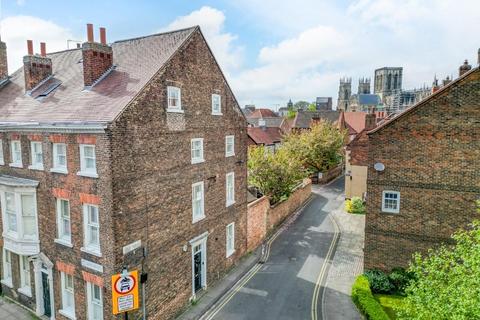 5 bedroom terraced house for sale, Spen Lane, York