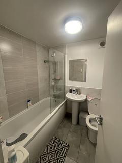 1 bedroom flat to rent, Whalley Road, Manchester M16