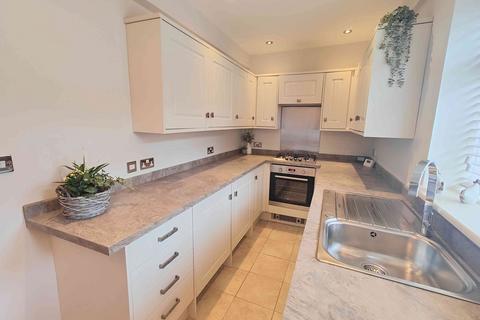 2 bedroom cottage for sale, Chapel Street, Norwood Green HX3