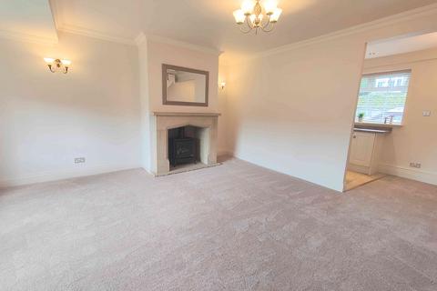 2 bedroom cottage for sale, Chapel Street, Norwood Green HX3