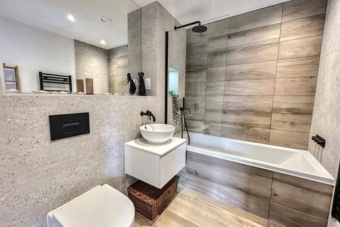 1 bedroom flat for sale, Ashley Cross