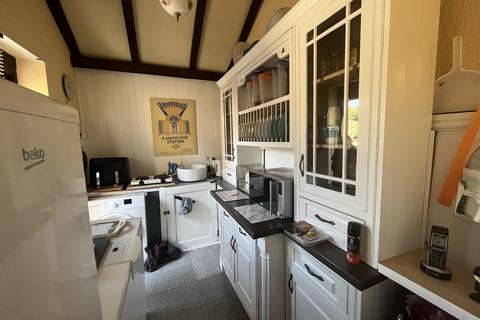 undefined, Layton Road, Layton FY3