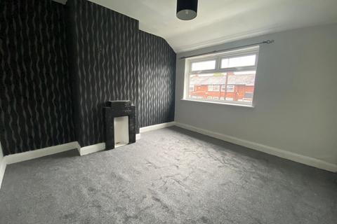 2 bedroom terraced house to rent, Westlands Road, Hull HU5