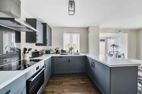 4 bedroom detached house for sale, Kingsmere,  Bicester,  Oxfordshire,  OX26