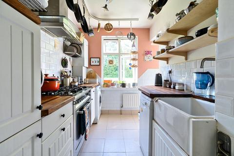 Flat 4, Howard House Howard Road, London, SE20 8HH