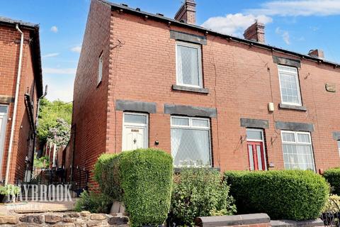 3 bedroom end of terrace house for sale, New Road, Staincross