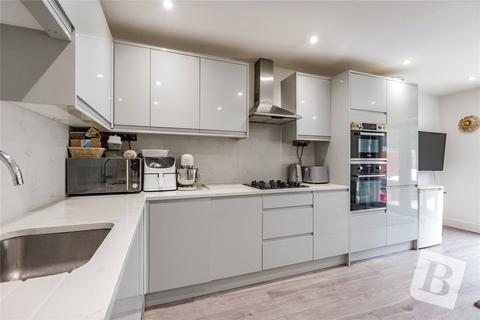 38 Whitebarn Lane, Dagenham, RM10 9LH