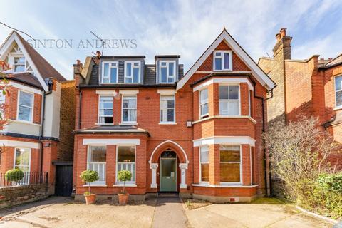 Flat 4, 7 Westbury Road, London, W5 2LE