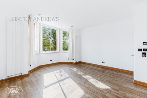 Flat 4, 7 Westbury Road, London, W5 2LE