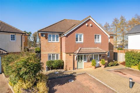 33 Dowding Road, Biggin Hill, Westerham, TN16 3BG