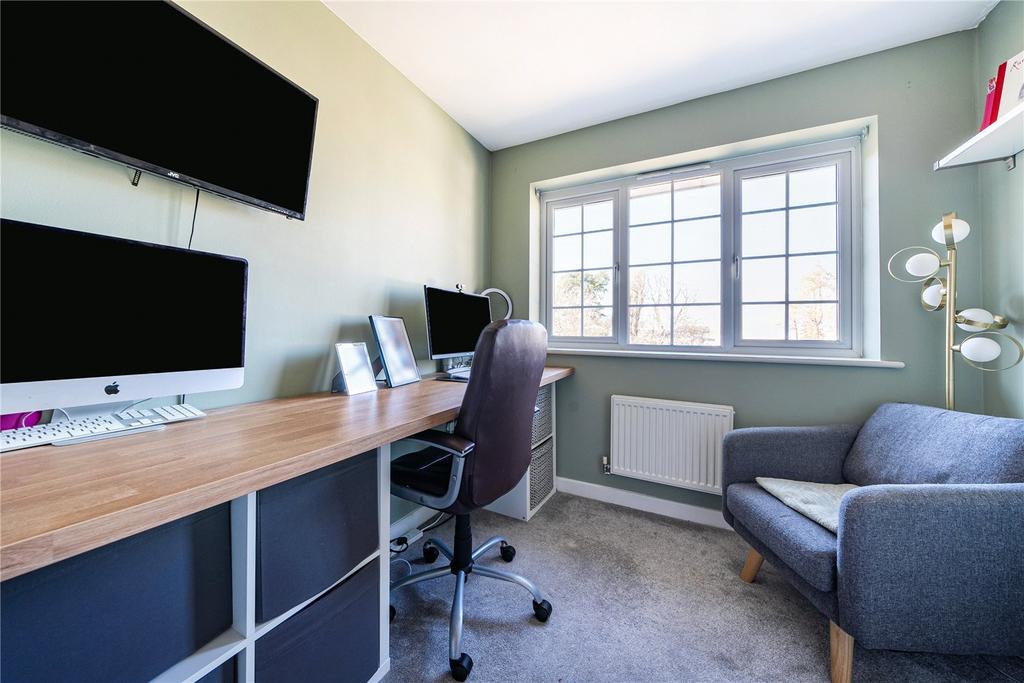 Bedroom 4 / Office