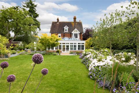 5 bedroom detached house for sale, London Road, Westerham, Kent, TN16