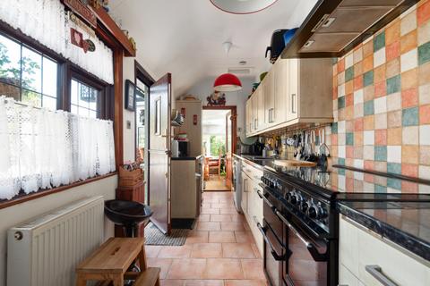4 bedroom semi-detached house for sale, Church Road, Brabourne Lees