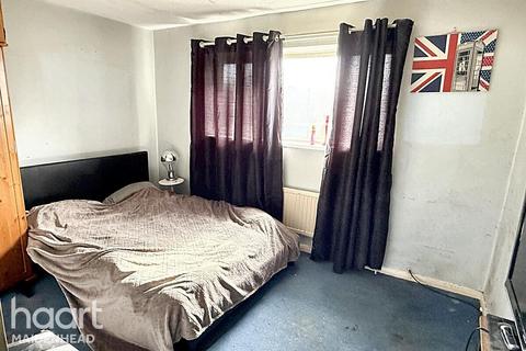 undefined, Berryfield, Slough