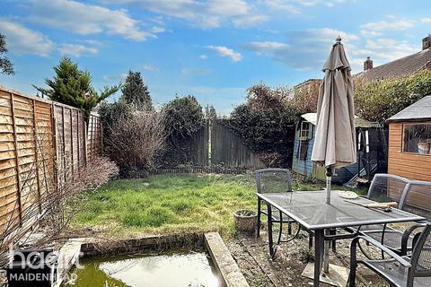 5 Berryfield, Slough, SL2 5RZ