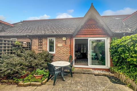2 bedroom retirement property for sale, The Street, East Preston, Littlehampton, West Sussex