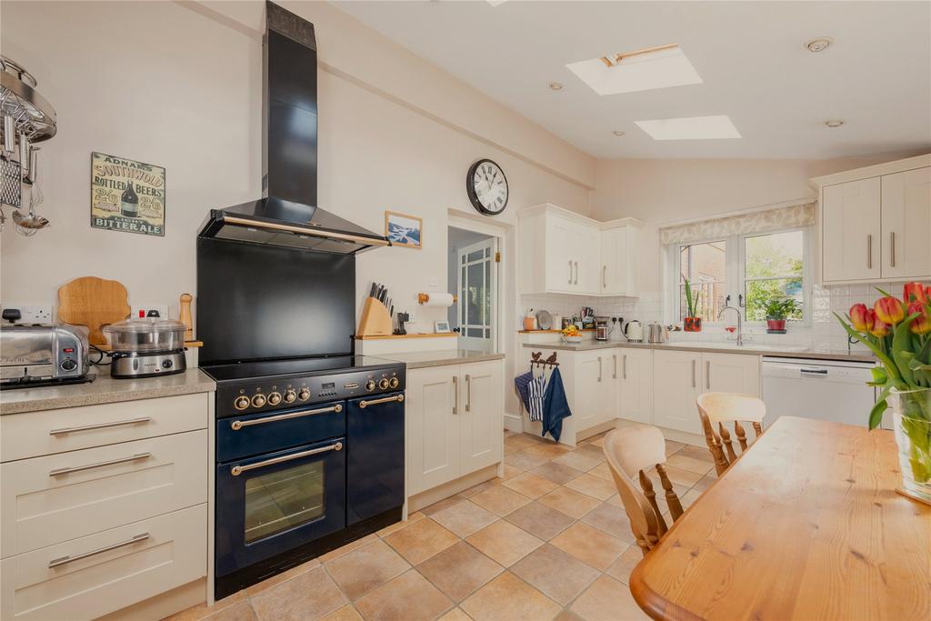 Kitchen/Breakfast