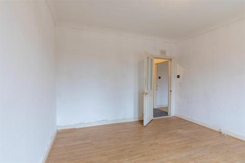 27 Tay Street, Newburgh, Cupar, KY14 6AL