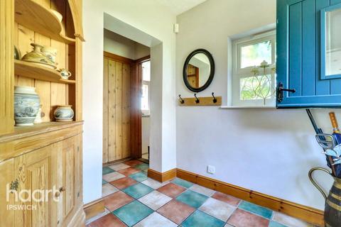 2 bedroom cottage for sale, Raydon, Ipswich