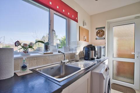 18 Downs Close, East Studdal, Dover, CT15 5BY
