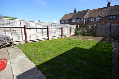 2 bedroom terraced house for sale, Silkstone Walk, Barnsley Street , Hull HU8