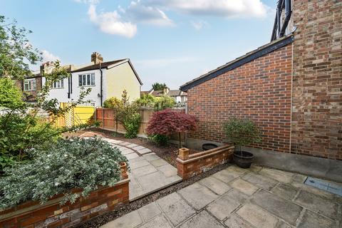 34 Bernard Road, Wallington, SM6 0TU
