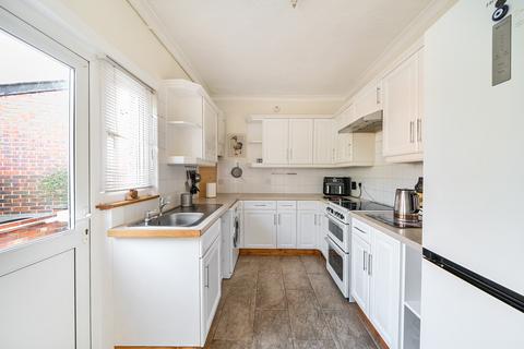 34 Bernard Road, Wallington, SM6 0TU