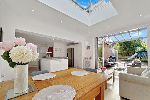 undefined, Larch Close, Sleaford NG34