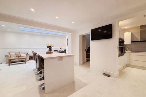 undefined, Larch Close, Sleaford NG34