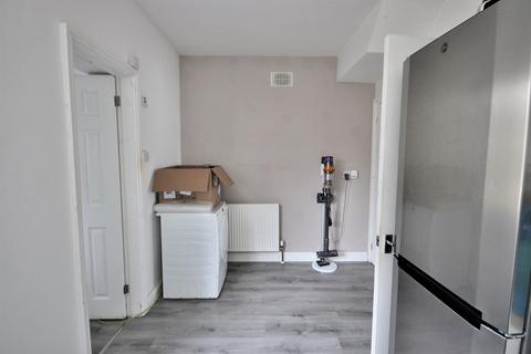 3 bedroom house to rent, Hebden Road, Liverpool
