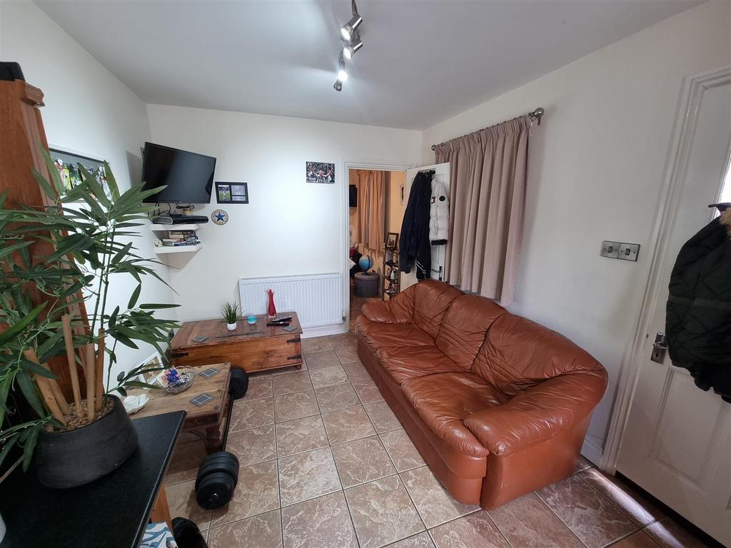 Living Area v1.jpg