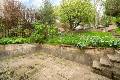 37 Garth End, Collingham, Wetherby, LS22 5BH