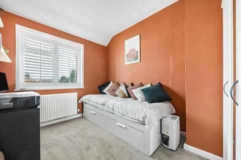 92 Capstone Road, Bromley, BR1 5NB