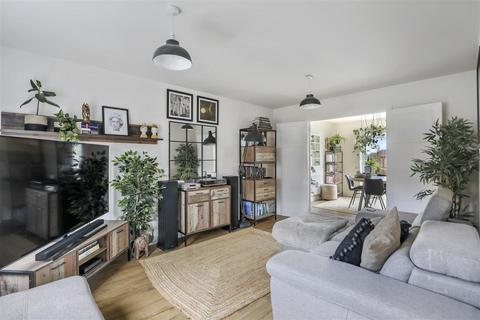 4 bedroom detached house to rent, Harvest Road, Market Harborough