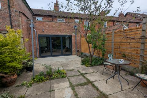 32 West End, Melksham, SN12 6HJ