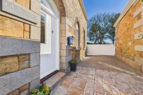 3 bedroom semi-detached house for sale, OPEN TO ALL NON JERSEY RESIDENTS