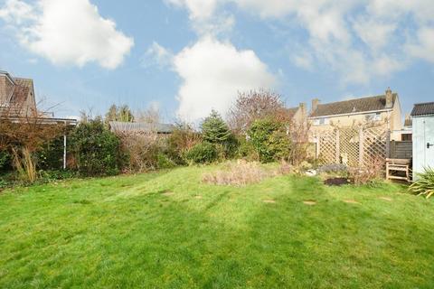 undefined, West Way, Lechlade