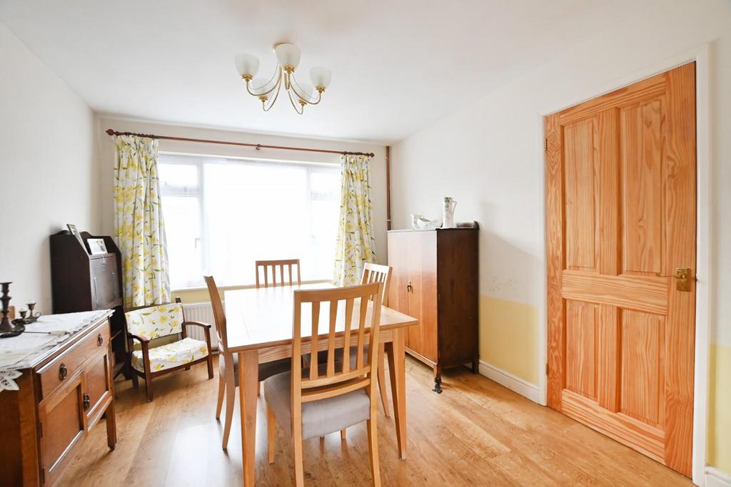Breakfast room