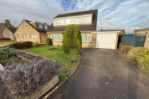 3 bedroom detached house for sale, West Way, Lechlade