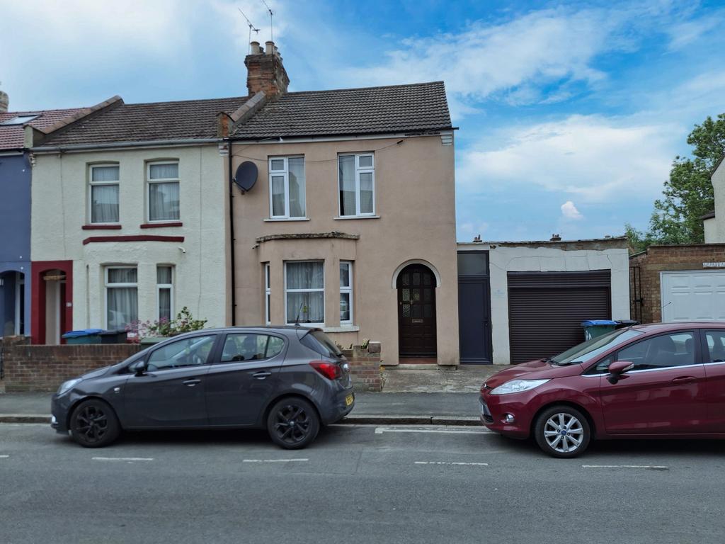 3 bedroom Detached for sale