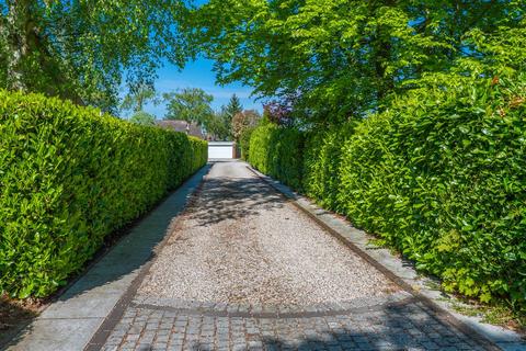 3 bedroom detached bungalow for sale, St Michaels Road, Claverdon CV35